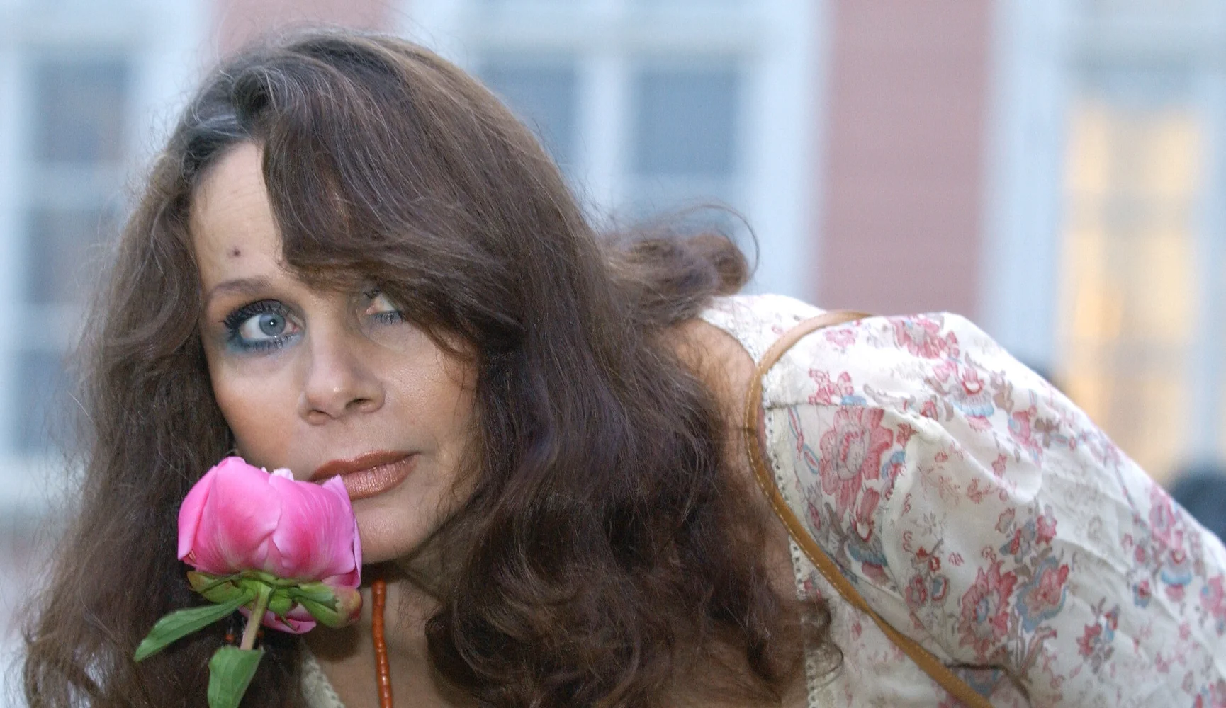 Hojatxonada jinsiy aloqa video Sariq ayol mini yubkada ogzaki jinsiy aloqa qiladi (porno)