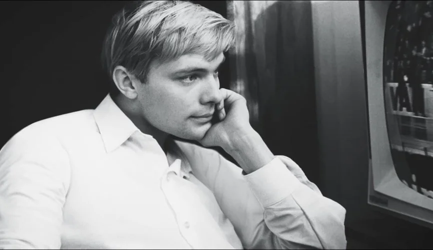 Моншада подружкамен айналысу