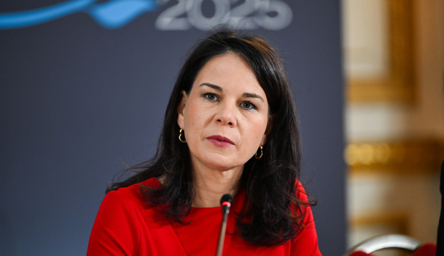 Жалаңаш әйелдер мен қалыңдықтардың порно жасырын камерасы