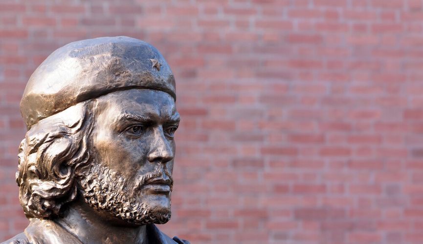 Украина порно жұлдыздарымен порно Үлкен ақ бөкселер туралы бейне